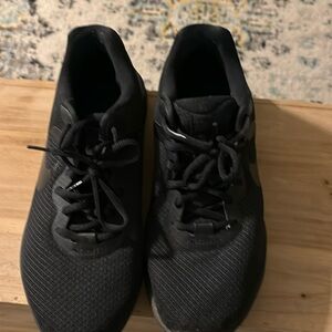 Nike JV2 tennis shoes size 8.5